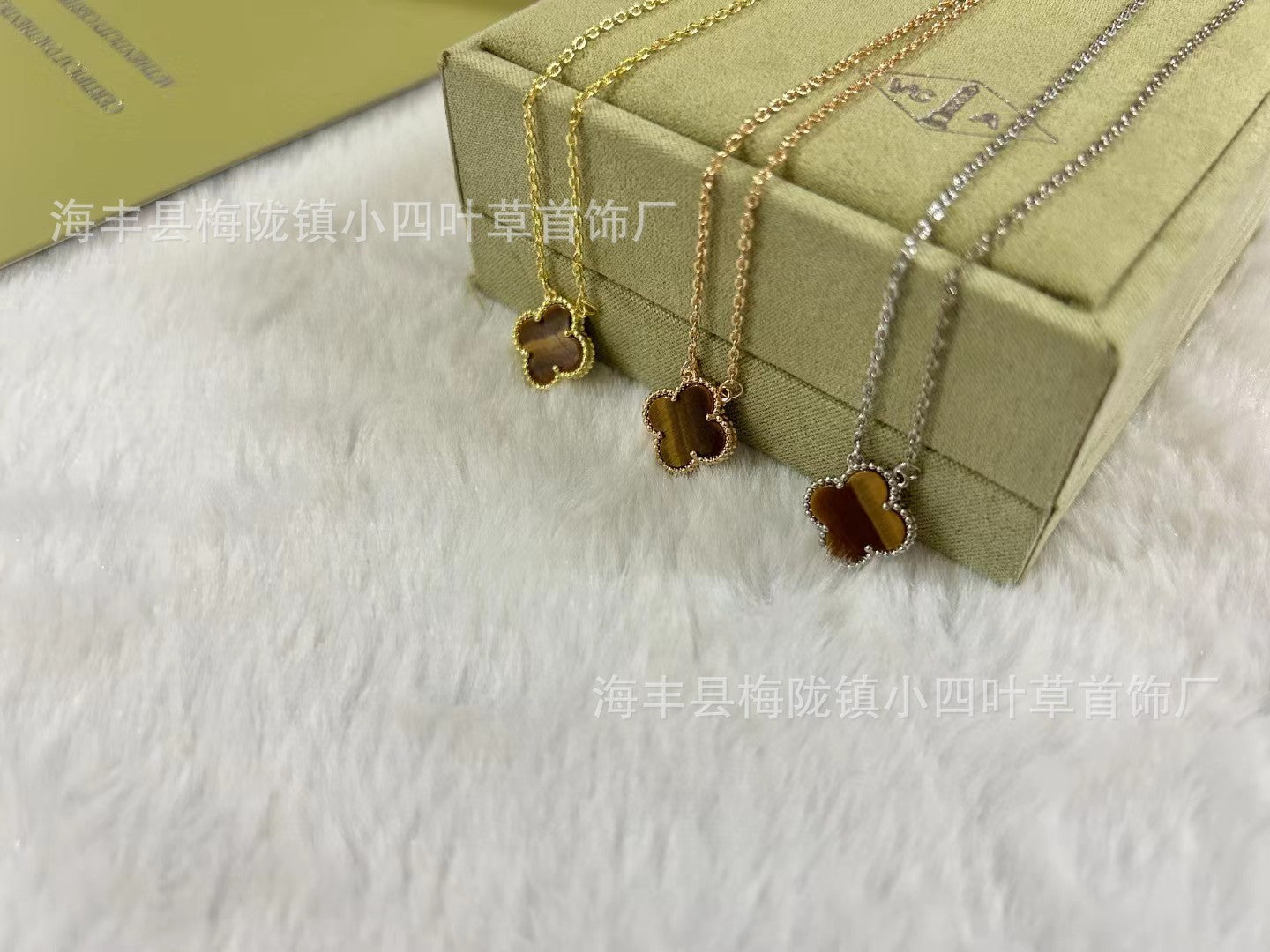 v gold 925 silver Fanjia four-leaf clover necklace high version women's thick plated 18k single flower pendant natural fritillary chalcedony