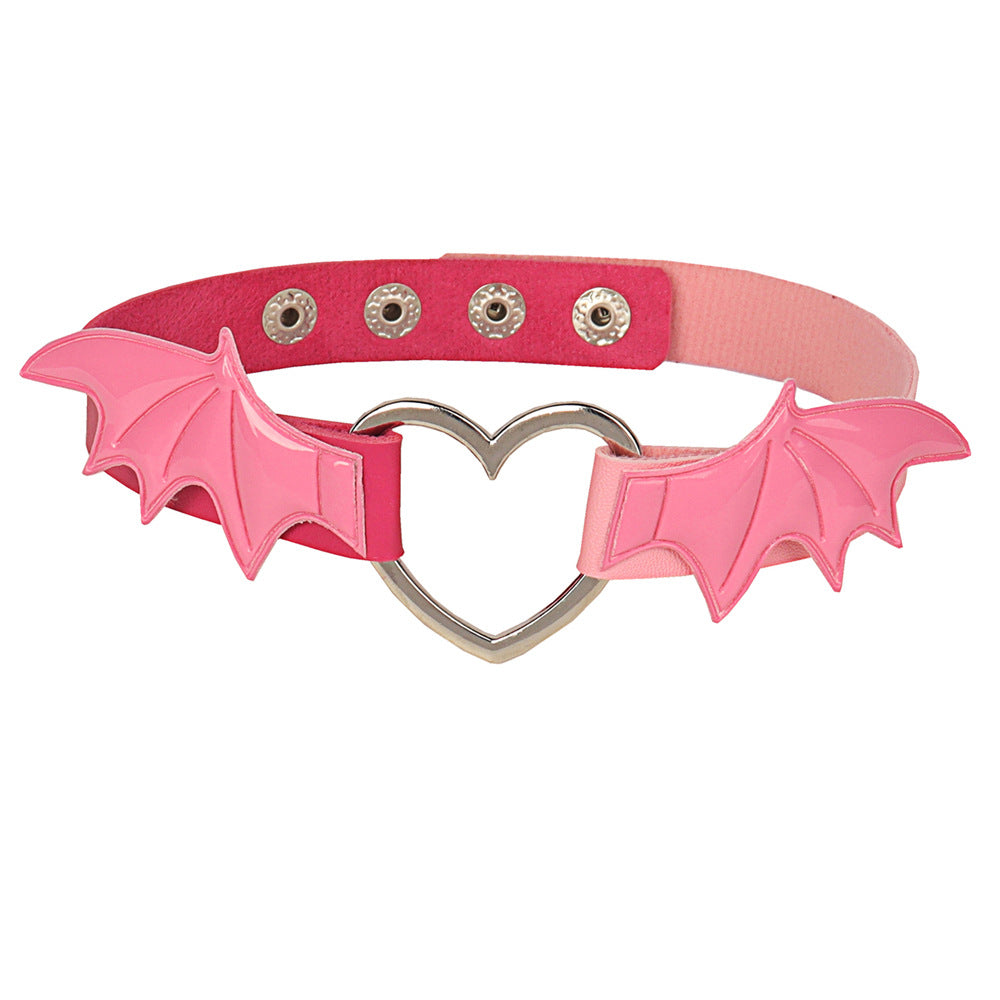 European and American new dark punk style heart-shaped wings leather collar PU contrasting color personalized leather choker necklace